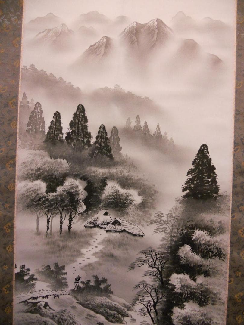 掛け軸 長尾經華 水墨山水 絹本 希少 軸装 茶道具 掛軸 美品 です。