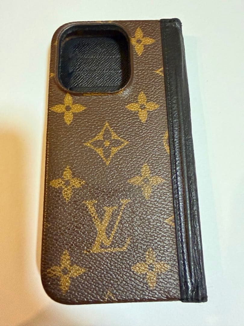 ルイヴィトン iPhone15pro フォリオ スマホケース