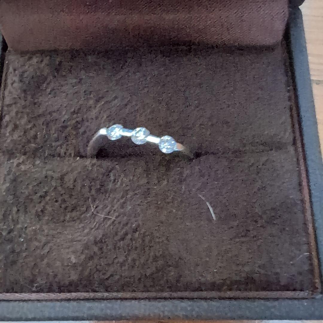 週末お値下げ　−素敵−　ダイヤリング0.25カラット