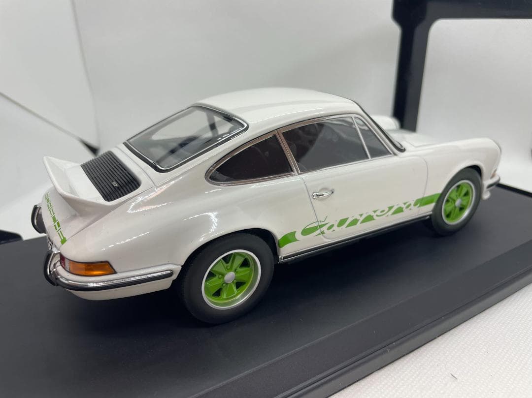 304-029 ノレブ 1/18 ポルシェ 911 Touring 1973