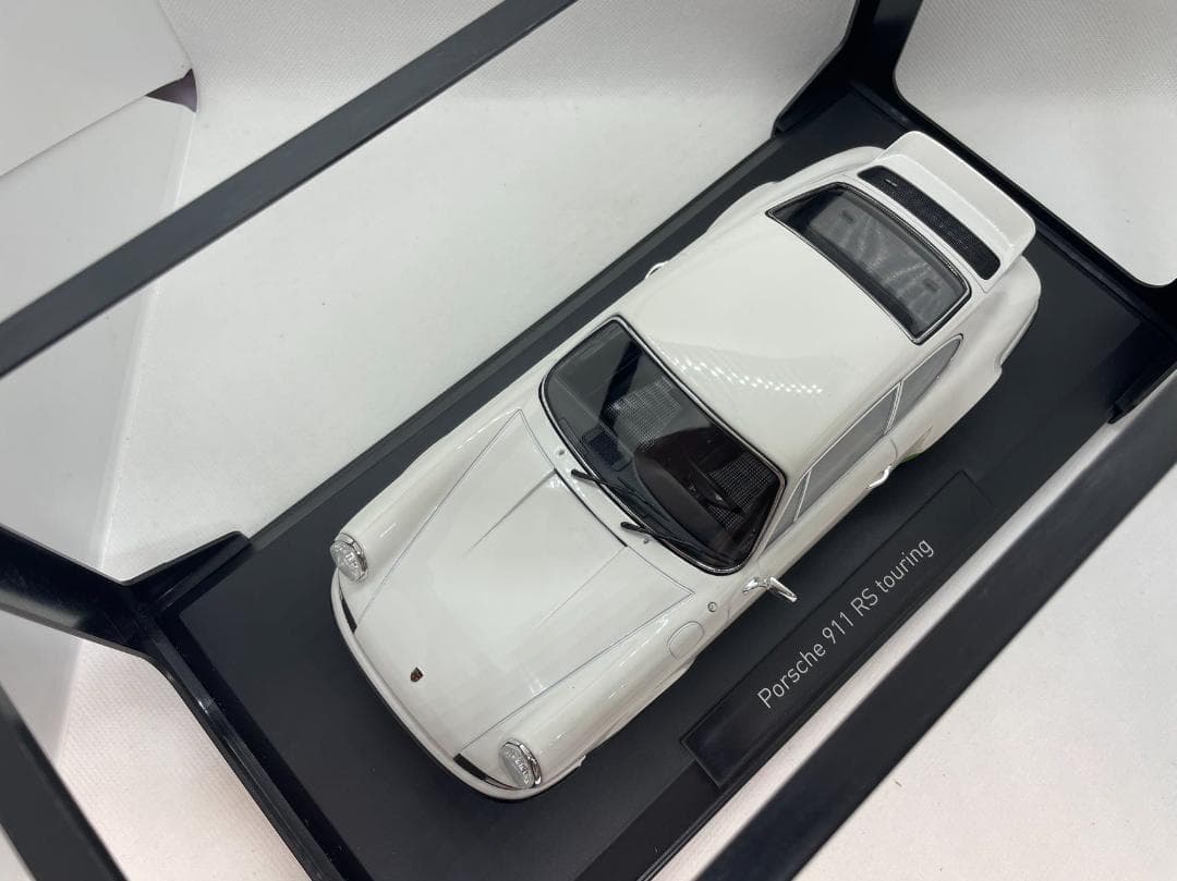 304-029 ノレブ 1/18 ポルシェ 911 Touring 1973