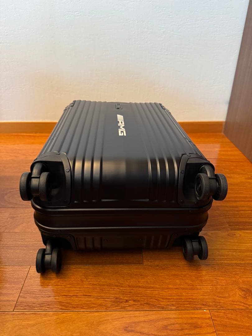 【黒蝶】AMG ブラック ストライプキャリーケース 中型