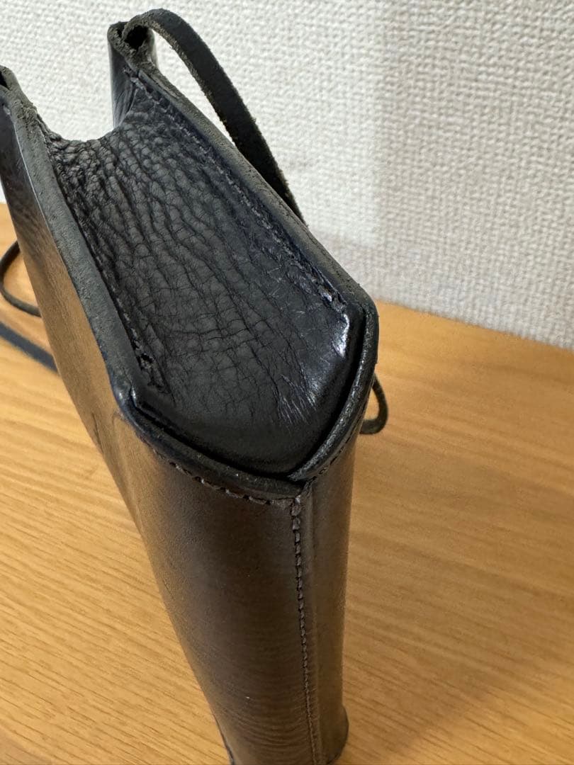 ibona イボーナ ペティ・ポーチ（マキシマム） ブラック