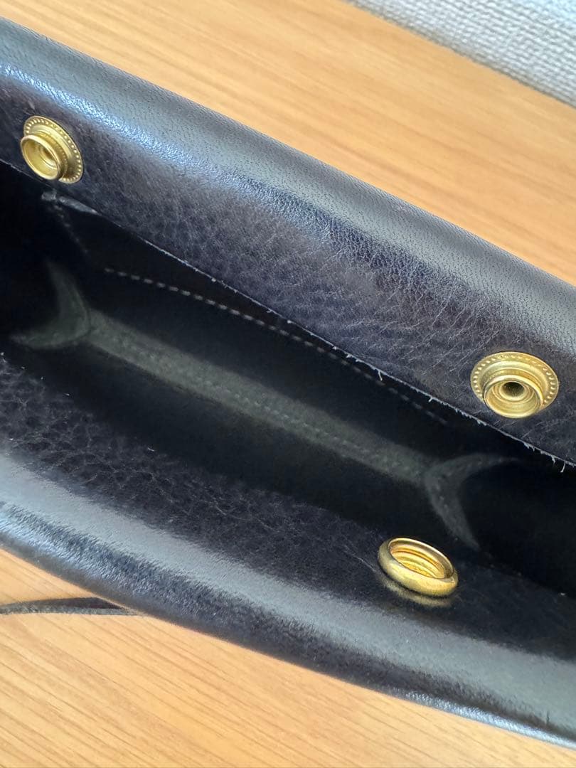 ibona イボーナ ペティ・ポーチ（マキシマム） ブラック