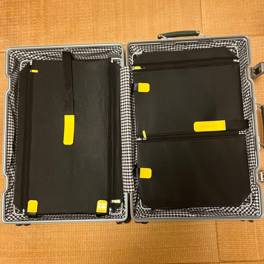 イノベーター アルミ スーツケース 70l