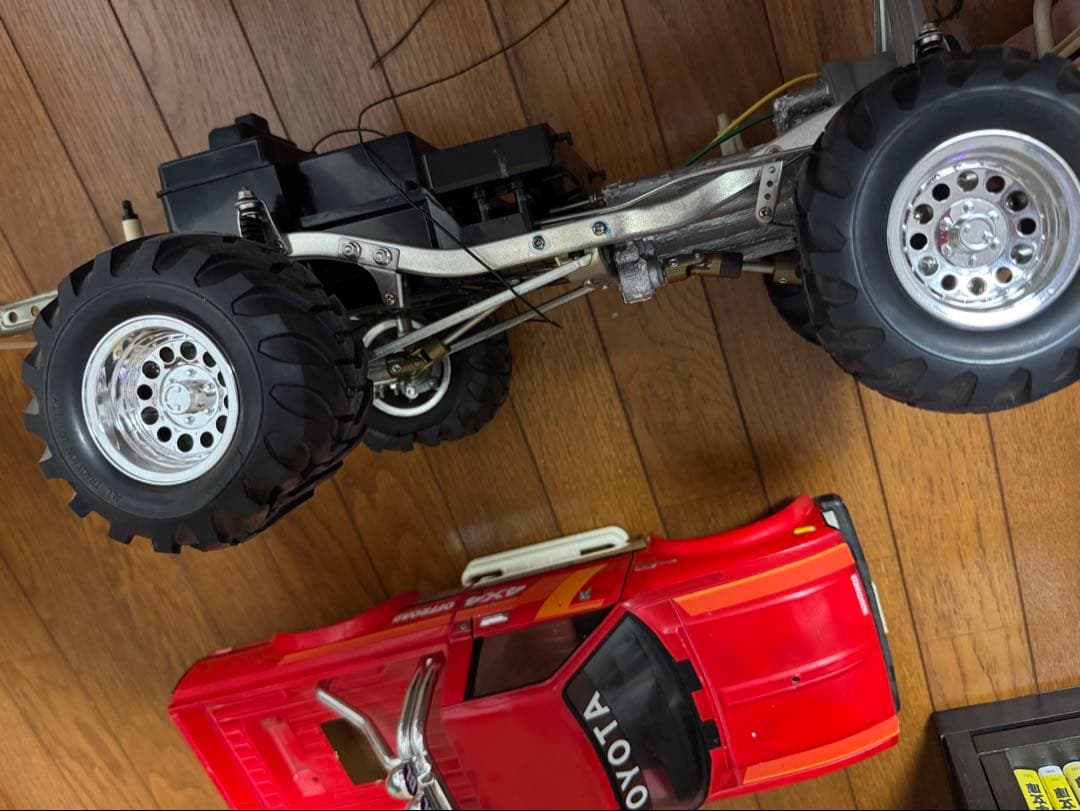 ル*ズ様 タミヤ トヨタハイラックス　RCカー　バッテリーなし動作未検証ジャンク