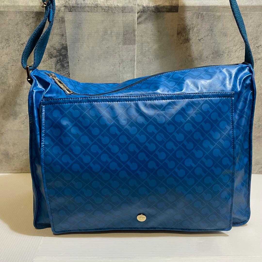 【極美品】GHERARDINI　ソフティ　ショルダーバッグ　ブルー