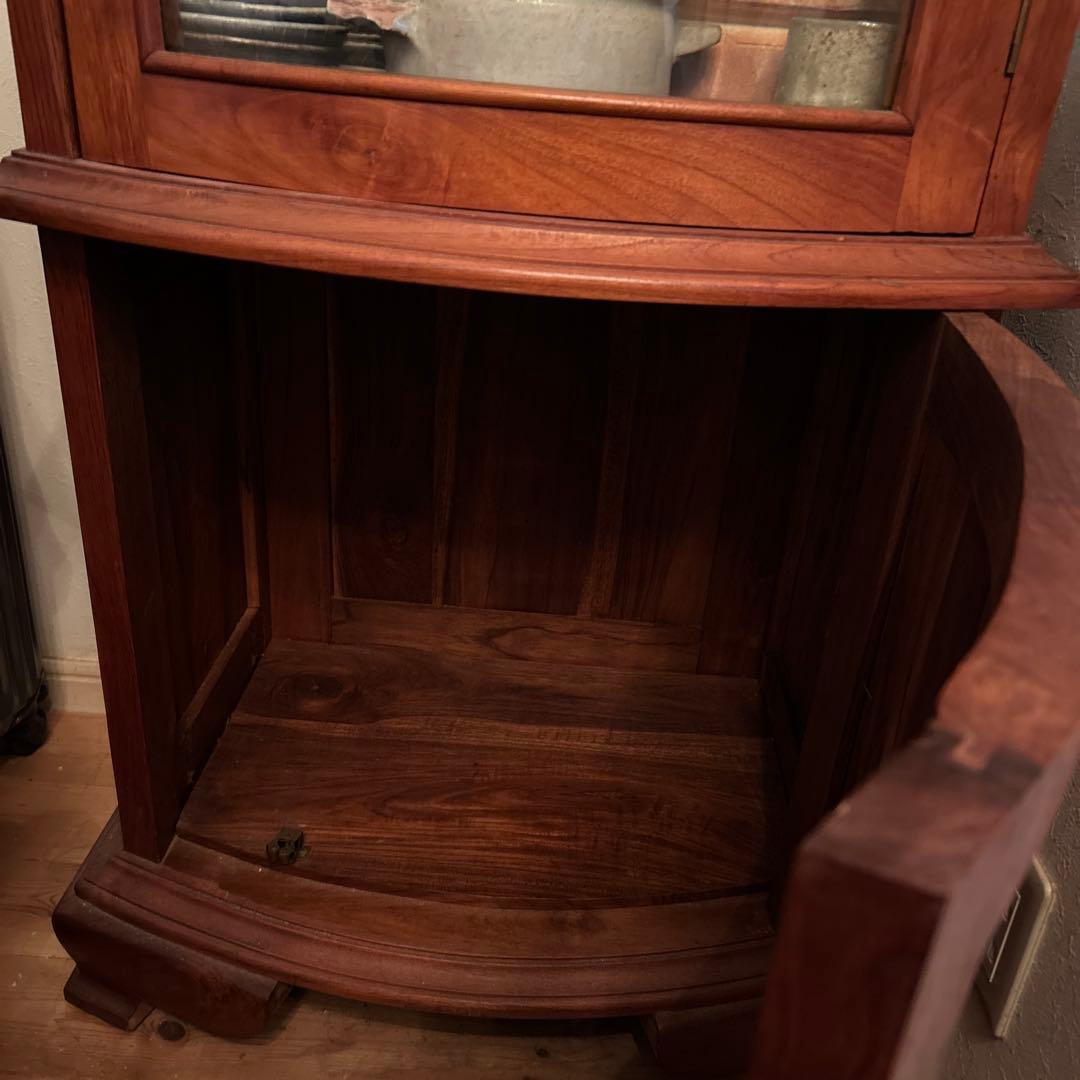 木製コーナーキャビネット ガラス扉付き