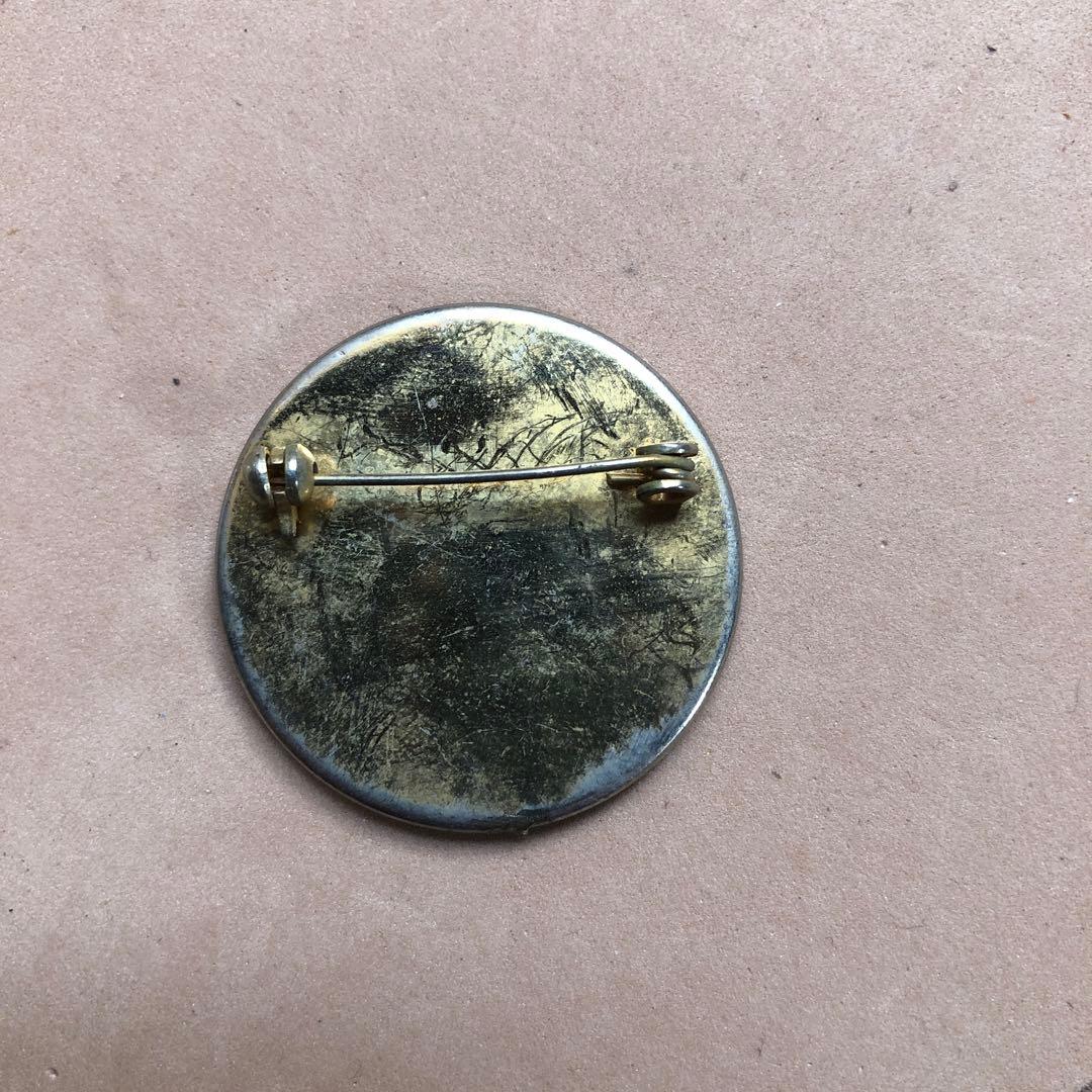 希少★BRYAN ADAMS ピンバッジ　1985