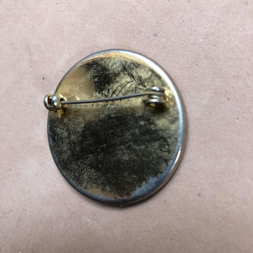 希少★BRYAN ADAMS ピンバッジ　1985