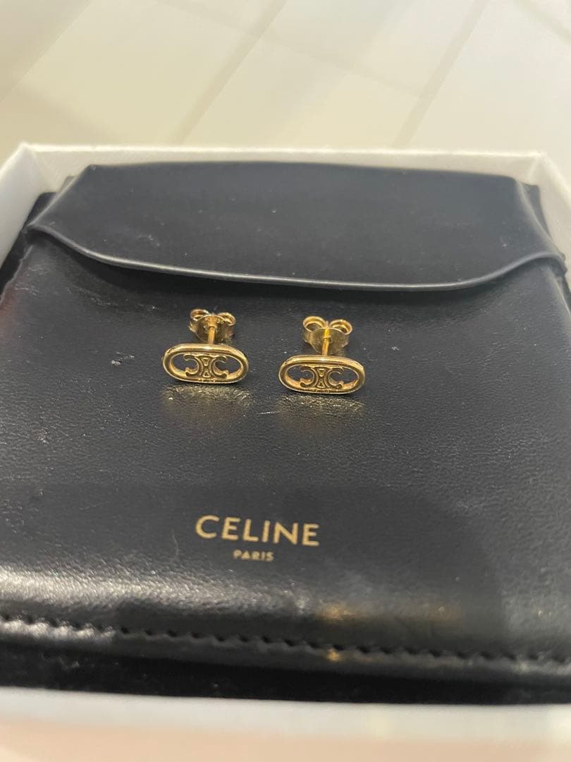 CELINE セリーヌ トリオンフ ピアス