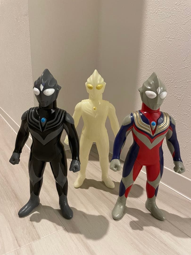 ブルマァク　ウルトラマンティガセット