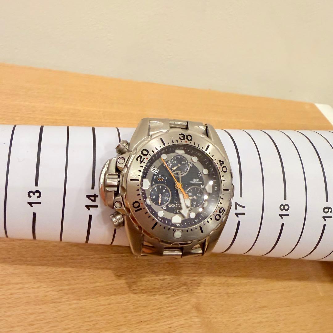 SECTOR 600 クロノグラ チタン 腕時計 セクター Titan