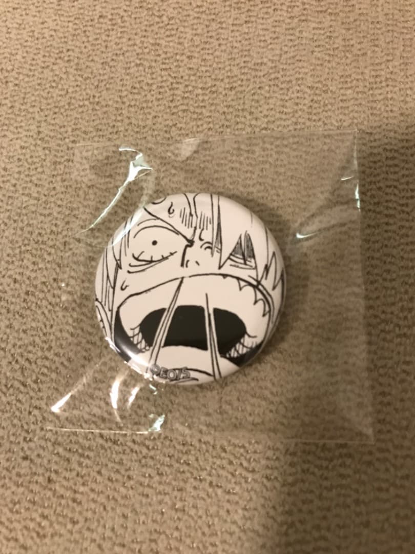 ※入手困難（非売品）ワンピース　オールフェイス　缶バッジ　ステッカー等おまけ付き