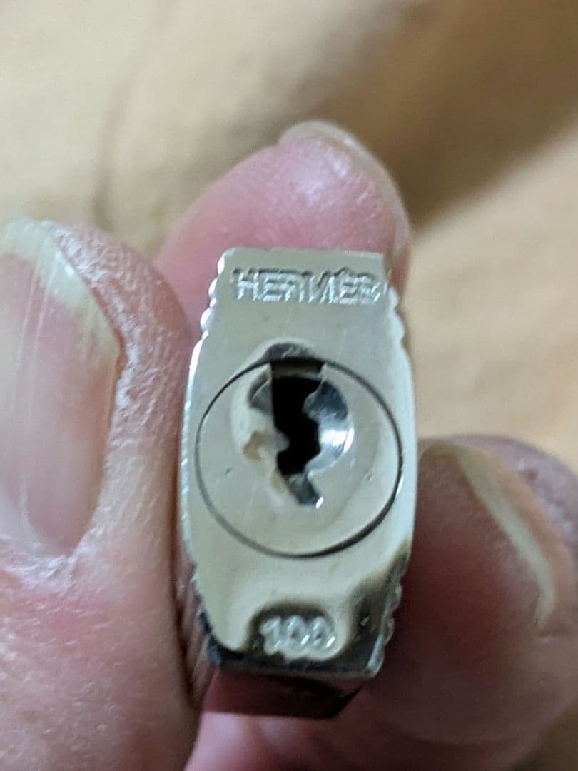 ✨ビックセール✨HERMES バドロック 施錠と鍵×2 100番