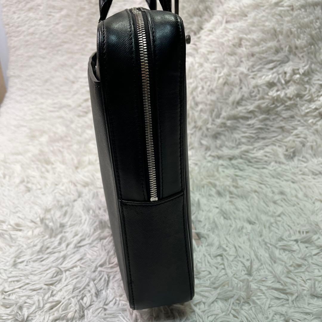 美品✨バーバリー　ブリーフケース　ビジネスバッグ　黒　A4 サフィアーノレザー