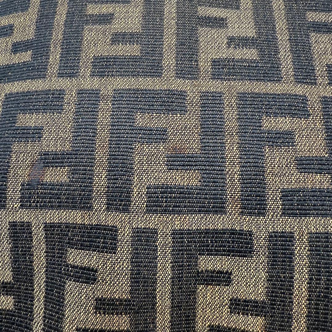 ✨美品✨ フェンディ ショルダーバッグ ズッカ柄 キャンバス サコッシュ