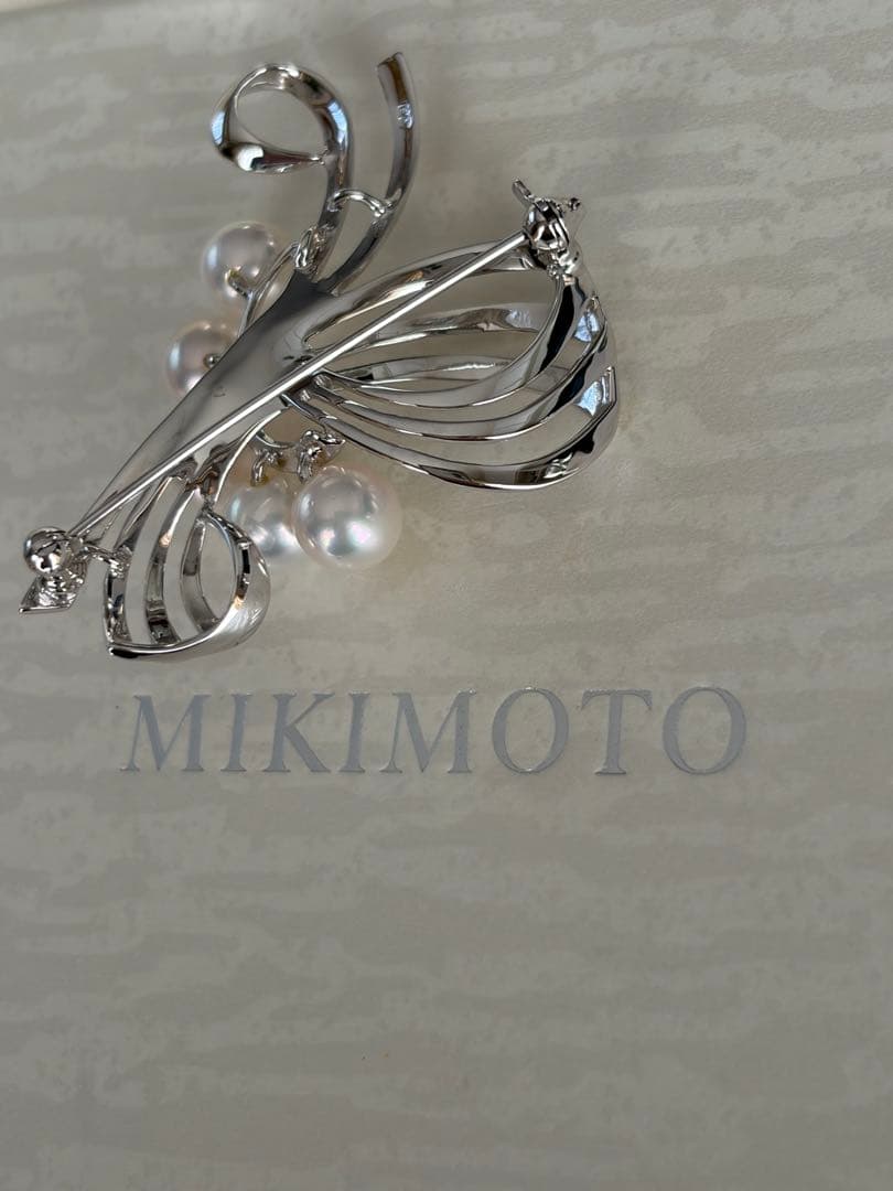お値下げしました❤️【極美品】ミキモトブローチ
