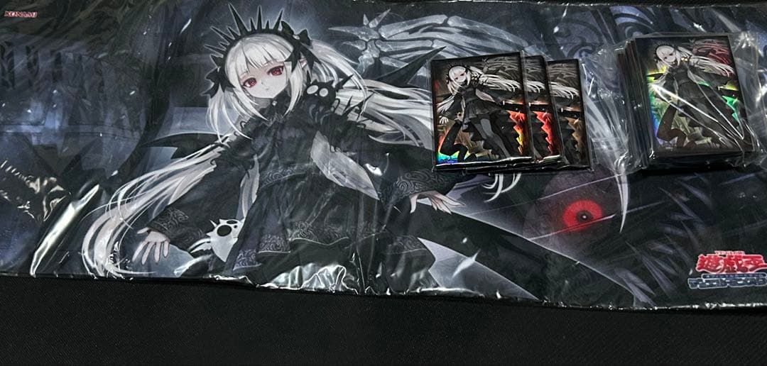 遊戯王　光なき影アバオアクゥー　プレイマット、スリーブ100枚　セット