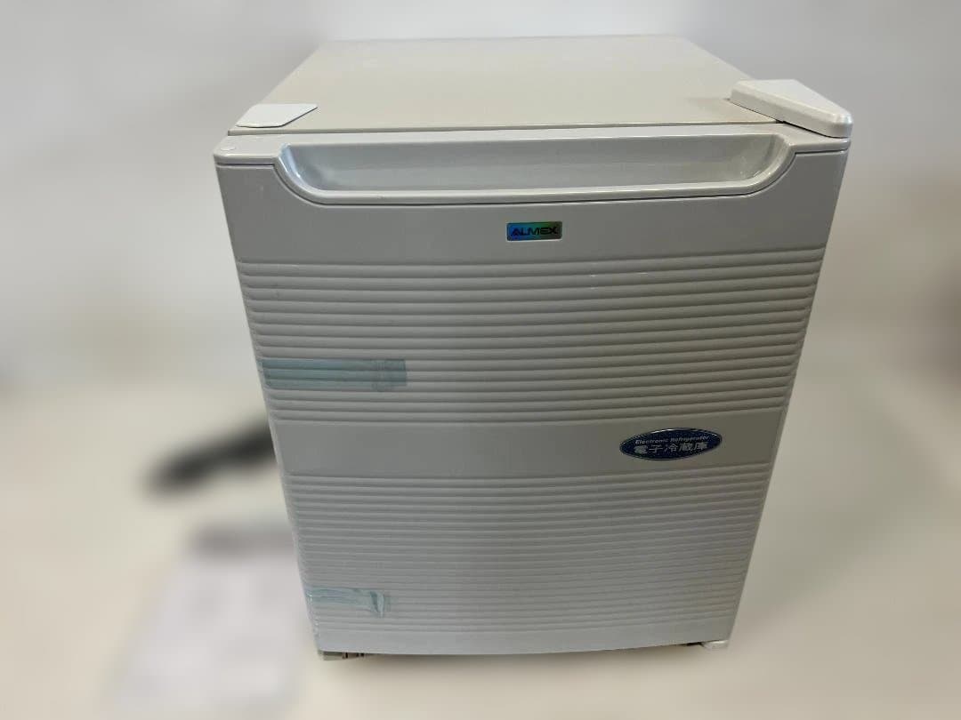 新品未使用　送料無料　小型冷蔵庫　アルメックス ADC-253N(C) 22L