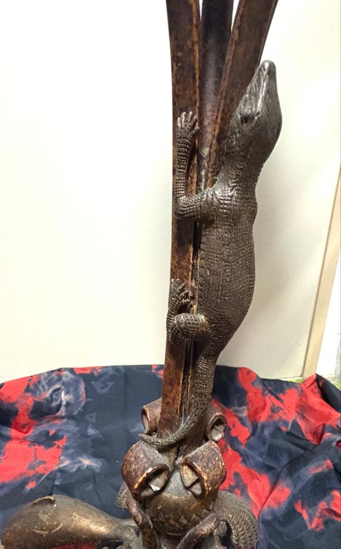 アンティーク　ライト　スタンド　鳥の装飾 レトロ　真鍮　革製