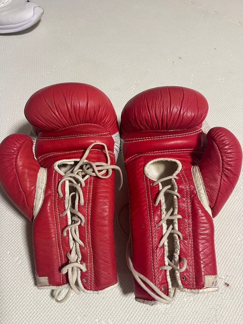 廃盤Winning グローブ 赤/白 ひも式10オンス