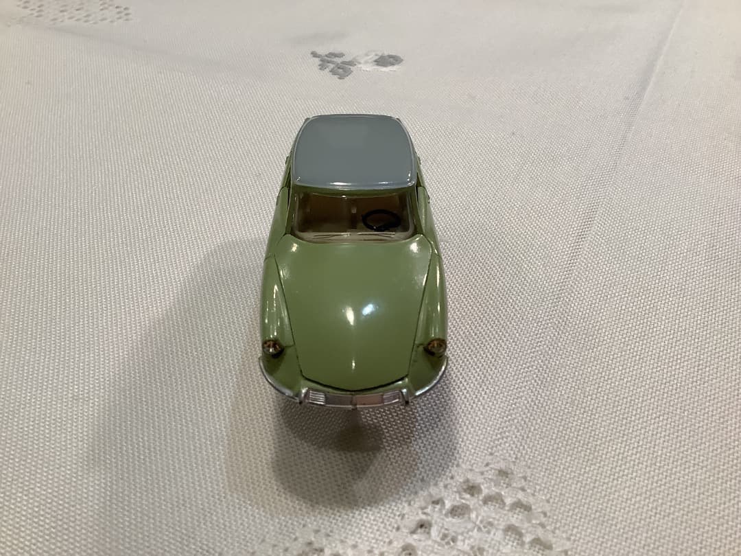美品　激レア　仏製DINKY TOYSシトロエンDS19 ミニカー