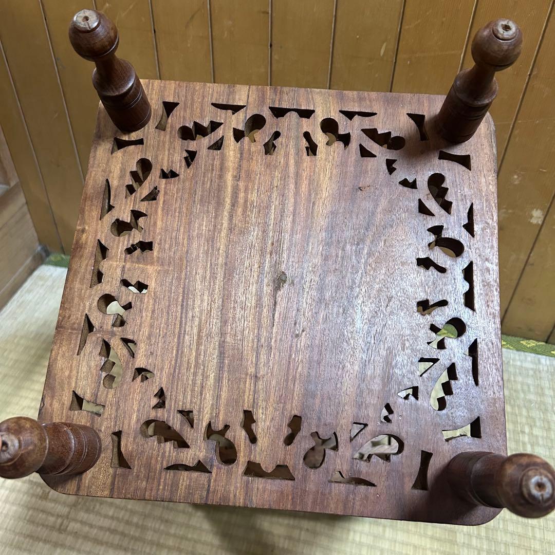 インド製 サイドテーブル ナイトテーブル　飾り台 花台 輸入家具 アンティーク