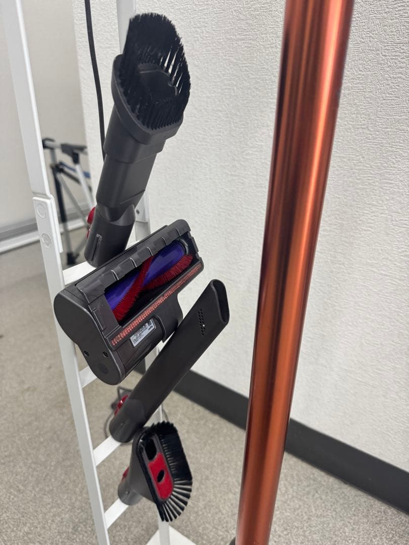 ダイソン SV12 コードレスクリーナー