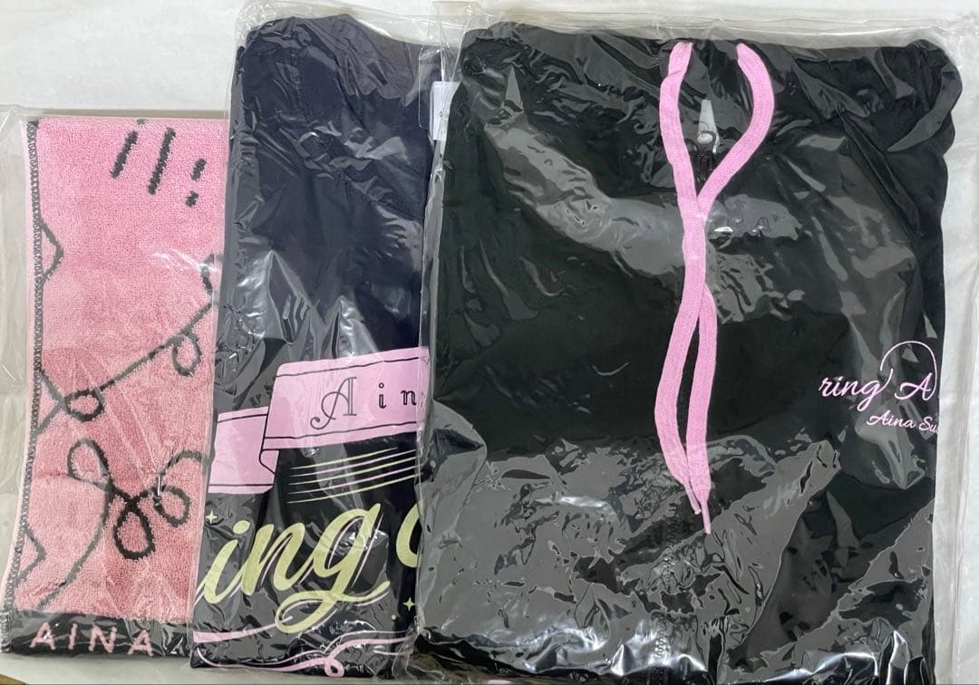 鈴木愛奈 Tシャツ　おまけ付き