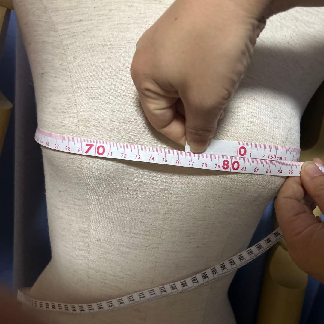 トルソー　可動式ベージュフルボディマネキン　アーム付き