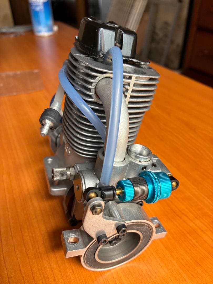 ラジコン飛行機用エンジン　YS DZ140 Dingo 専用マウント付き