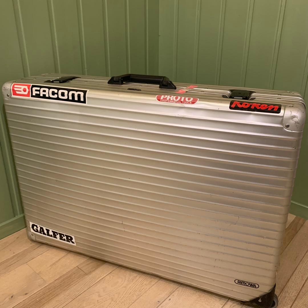 リモアスーツケース　2輪　サイドハンドル