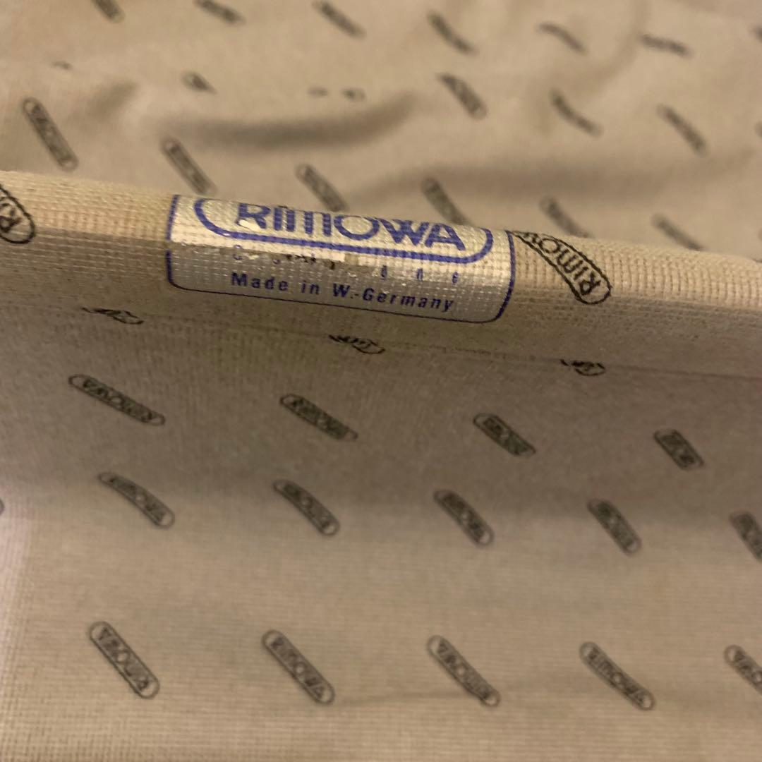 リモアスーツケース　2輪　サイドハンドル