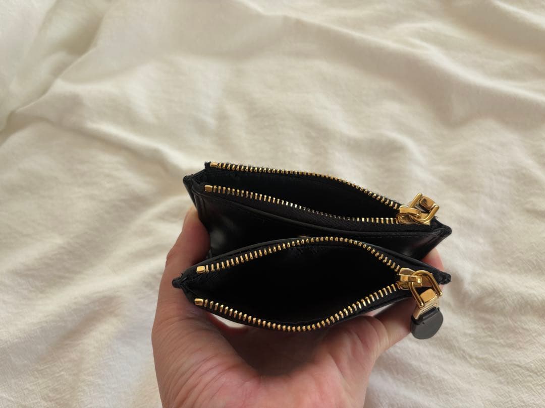 mottymiu miu 二つ折り財布 黒 レザー ナッパーレザー財布