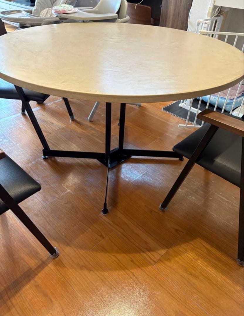 丸テーブル　ダイニングテーブル　モールテックス