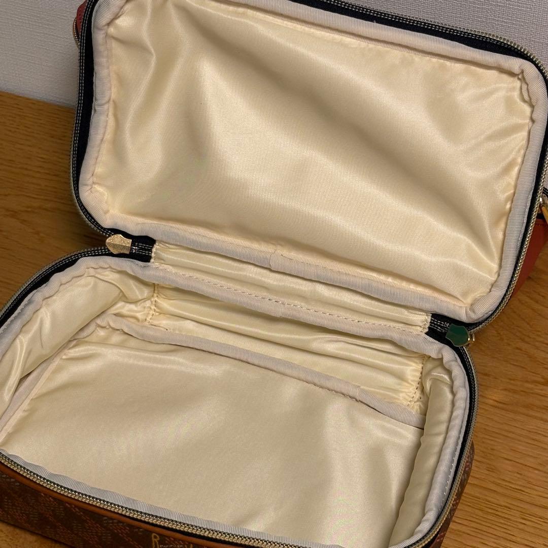 レザレクション　カートバック　Hのペイント入り