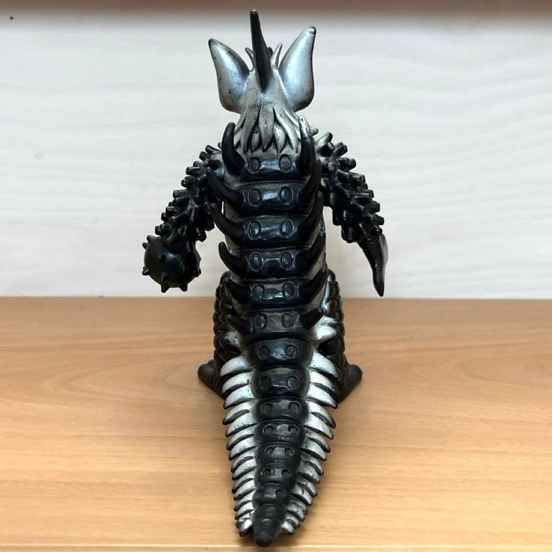 ウルトラ怪獣 タイラント／硬質ソフビ／‼️試作品？詳細不明‼️タグ穴なし