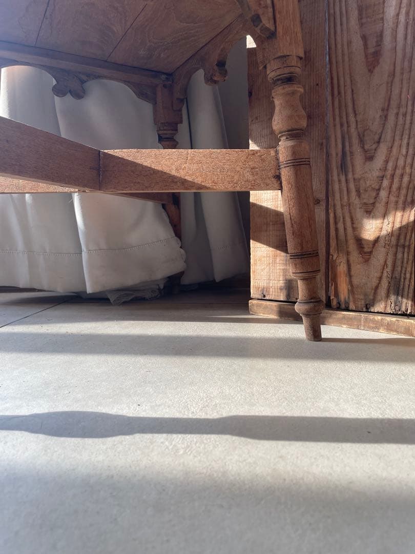 い*ち様 オークションスタート！CASICA購入 木製花台テーブル