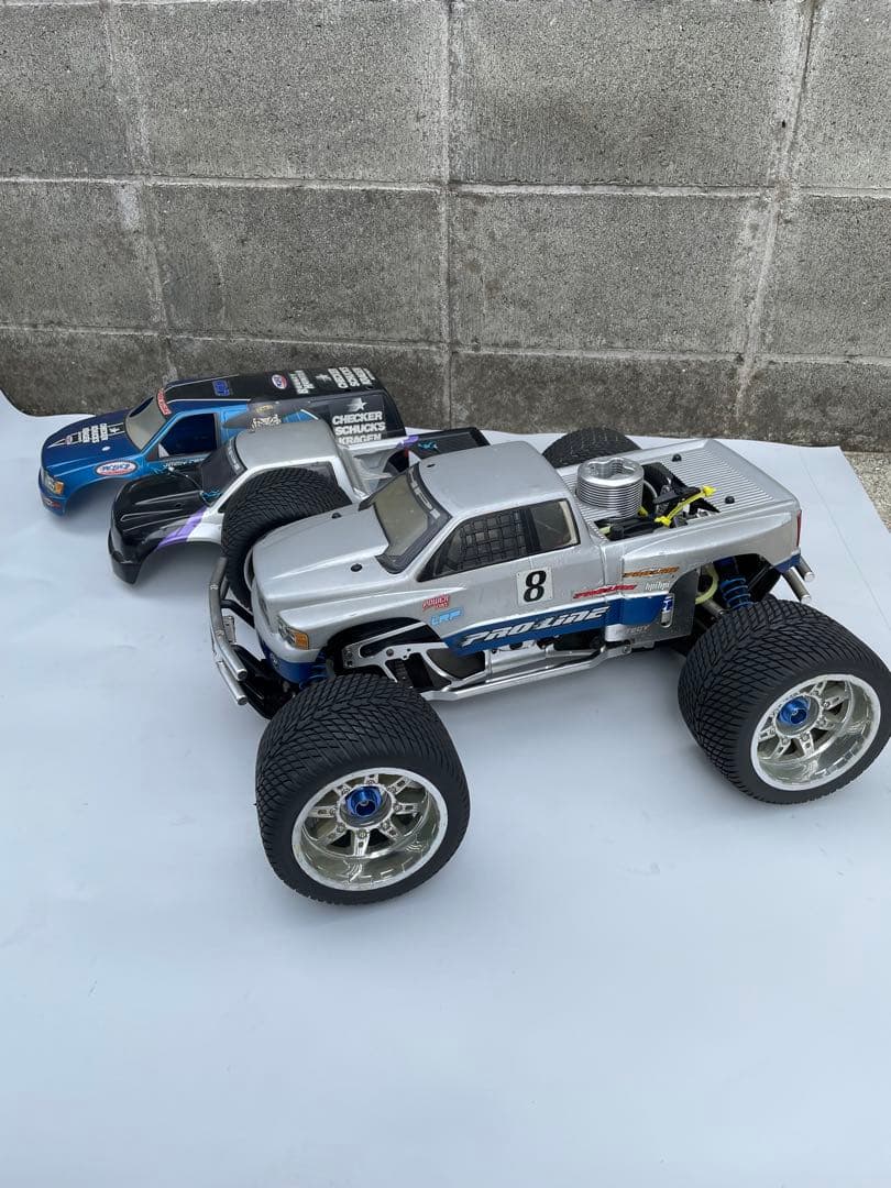 HPI　サベージ　ジャンク　及びパーツ多数