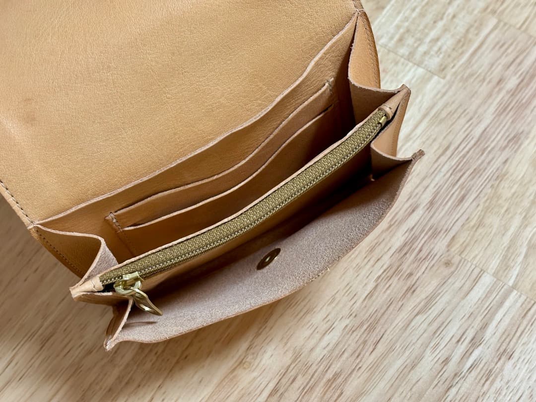 IL BISONTE ミディアムウォレット