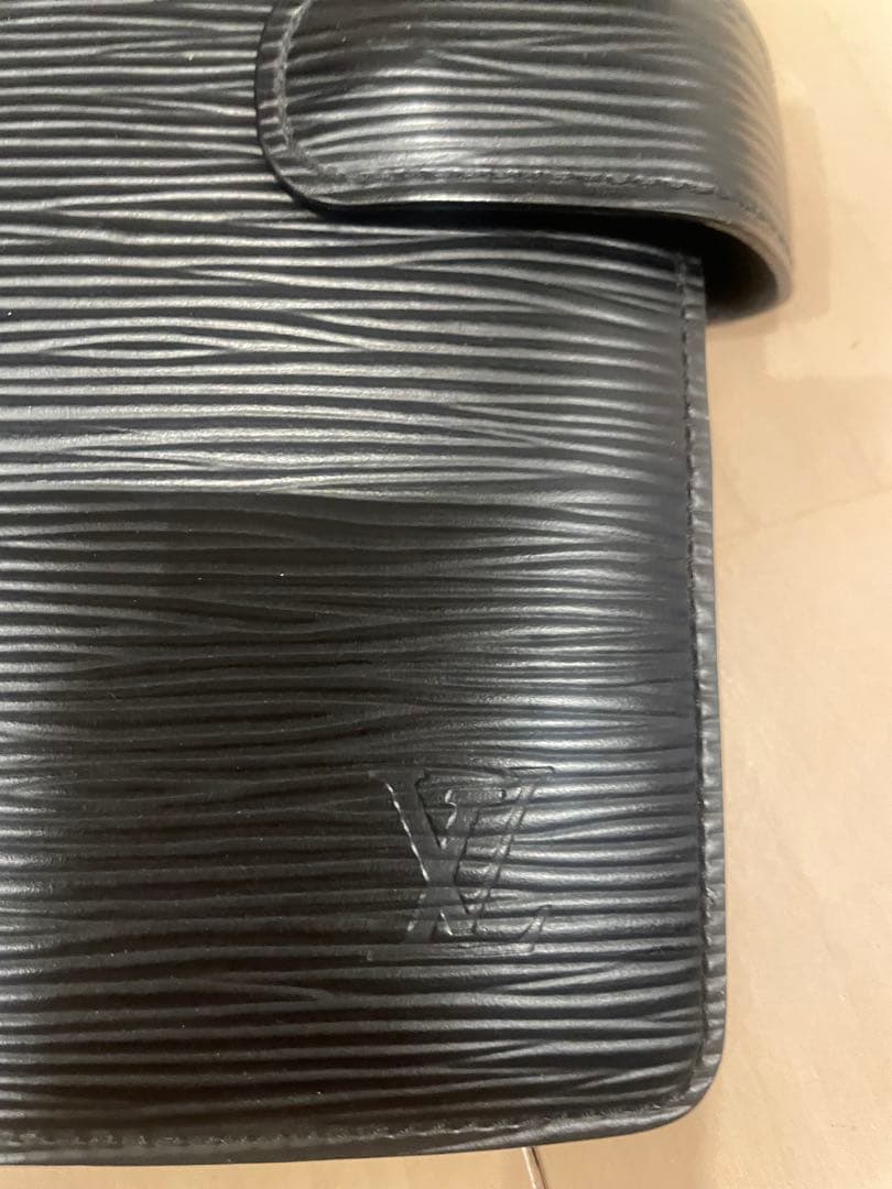 ⚠️ゆなルイヴィトン　アジェンダMM　エピ　ノワール　黒　手帳カバー