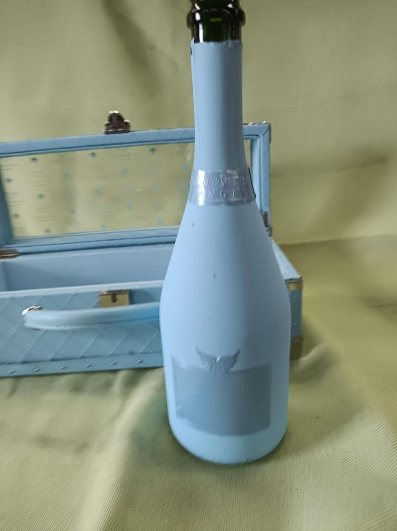 都《LMYCL》エンジェルシャンパン　ドゥミセックブルー　鍵付＋ホワイト　レッド