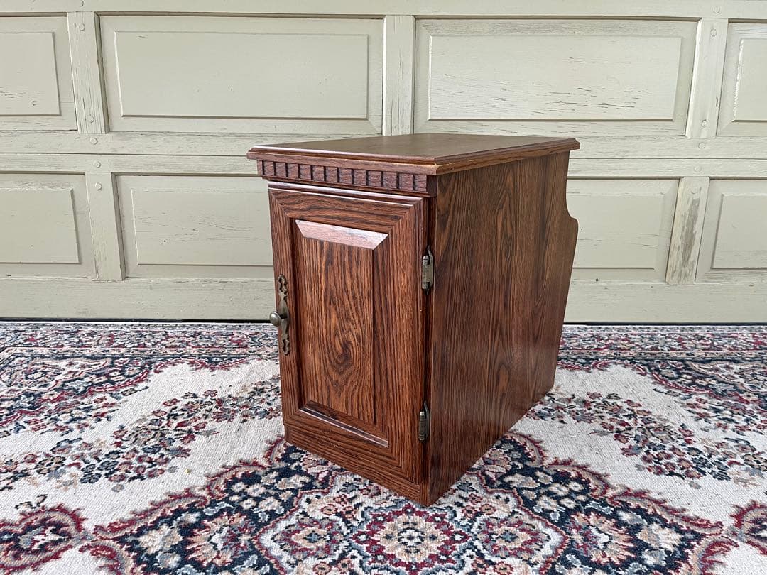 Sauder 【アメリカ老舗家具メーカー】木製マガジンラック付きキャビネット