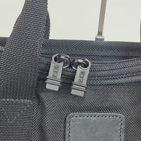 TUMI トゥミ　ナイロン　革　ハンドル　ブラック ビジネス　ハンド バッグ