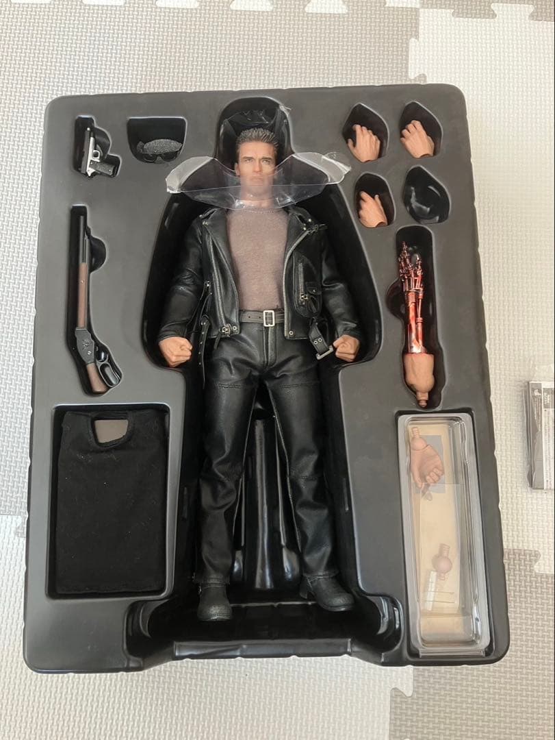 ホットトイズ　ターミネーター　T-800 中古