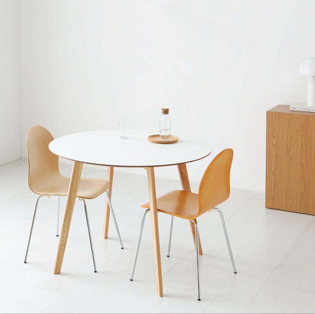 円形　ホワイト　ダイニングテーブル