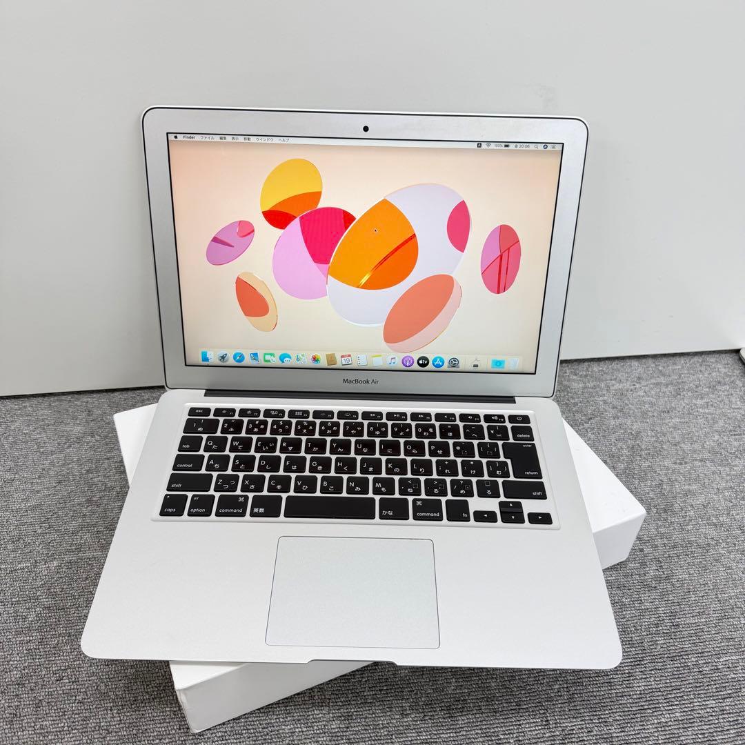 Macbook Air 2012 13 インチ 4GB/128GBシルバー