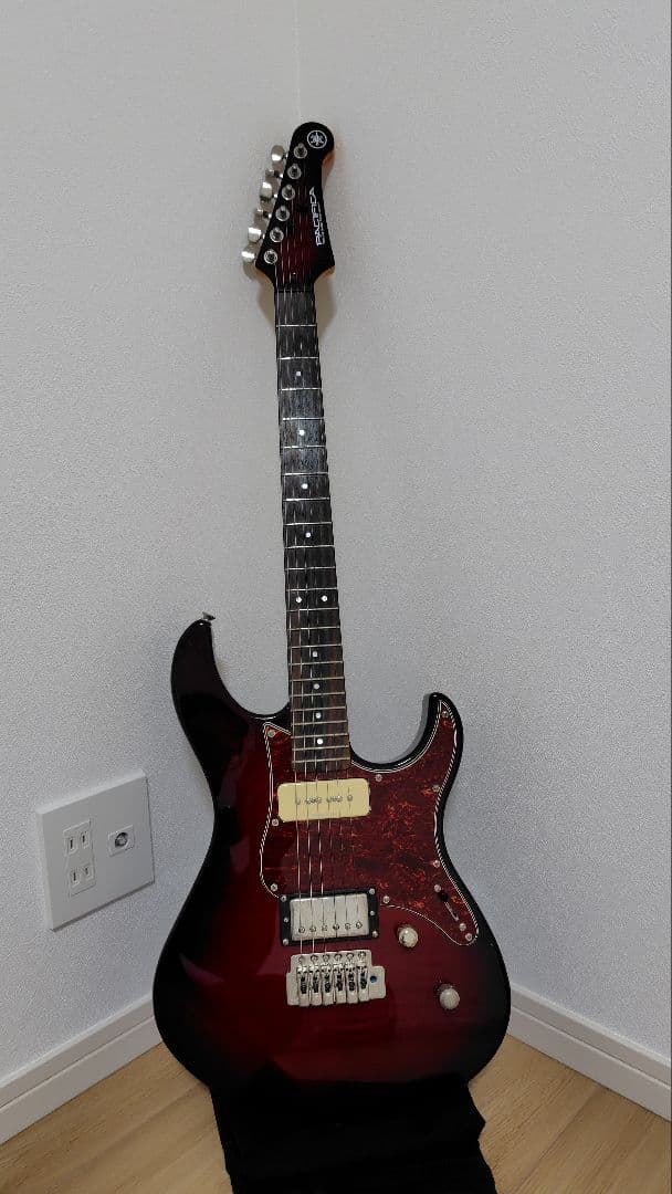 Yamaha PACIFICA 611 エレキギター