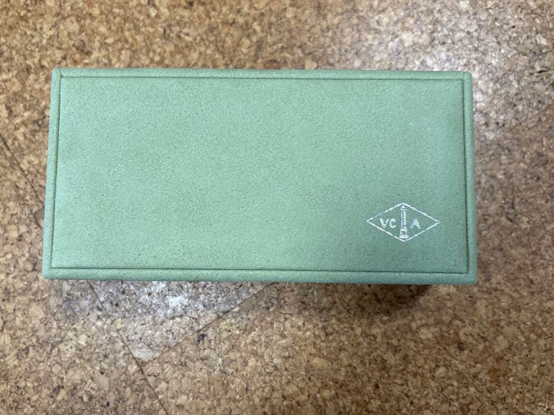 ヴァンクリーフ　空箱　ブレスレット